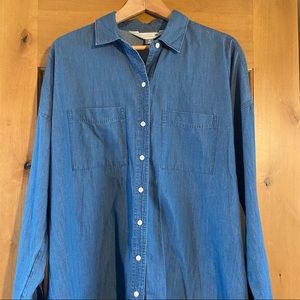 NWT-Denim boyfriend shirt